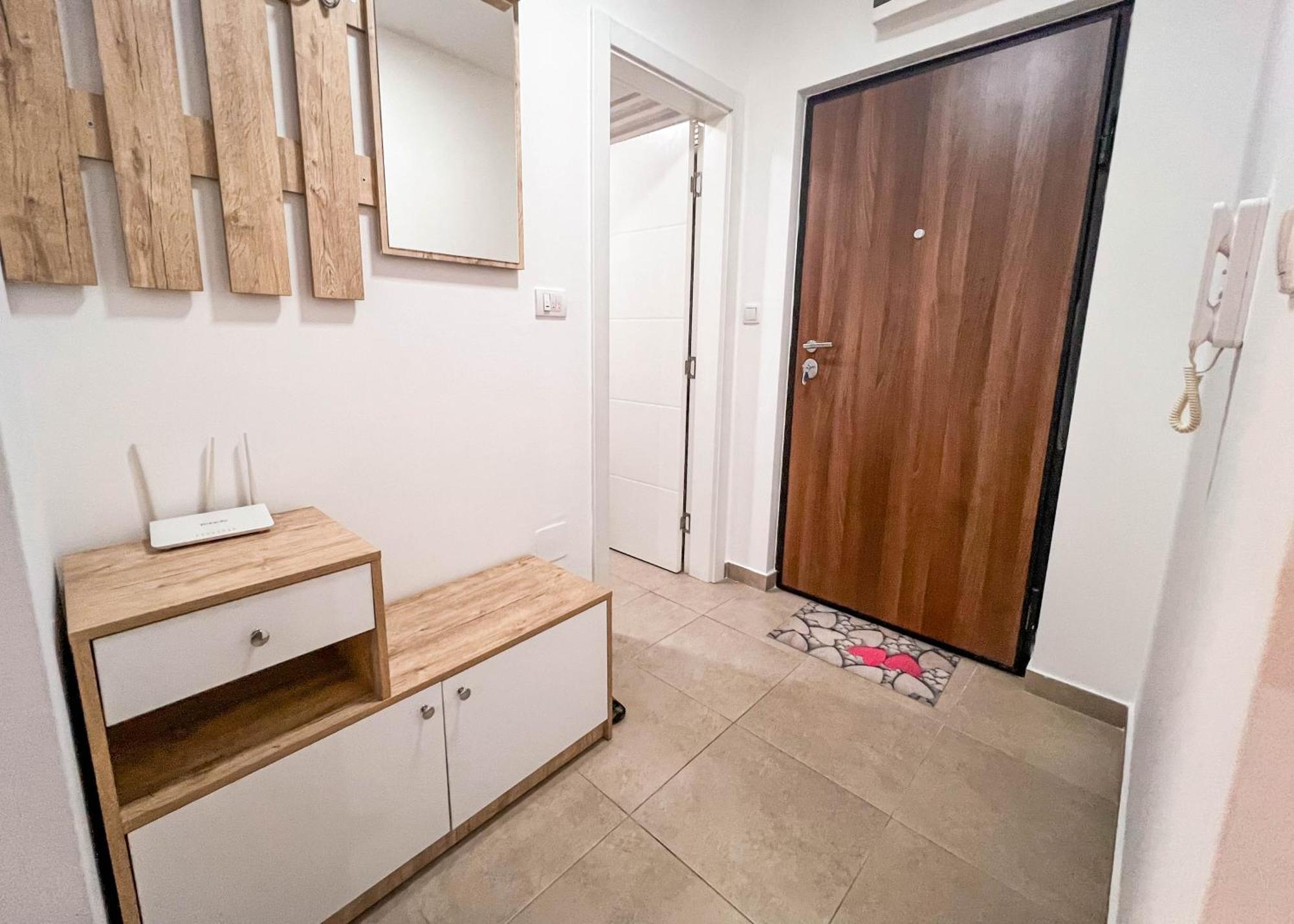 Apartman Royal 2 Doboj Exteriér fotografie